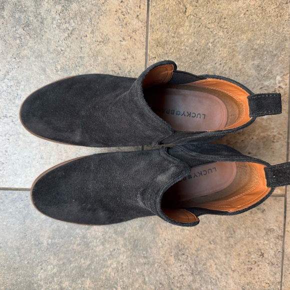 Lucky Brand Women's Pogan Bootie Chelsea Boots 7.5M - Picture 3 of 5